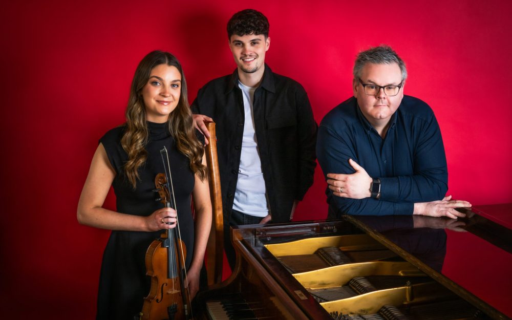 Music Network presents Séamus & Caoimhe Uí Fhlatharta and Ryan Molloy