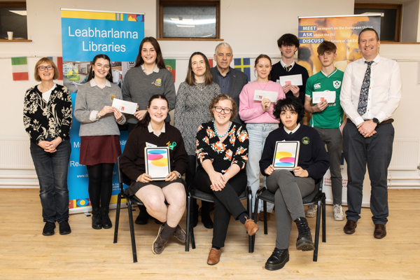 Chomórtas Óráidíochta Poiblí Europe Direct Soapbox 2025