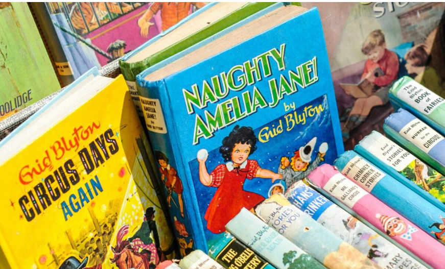 Book, Bag & Swap Shop